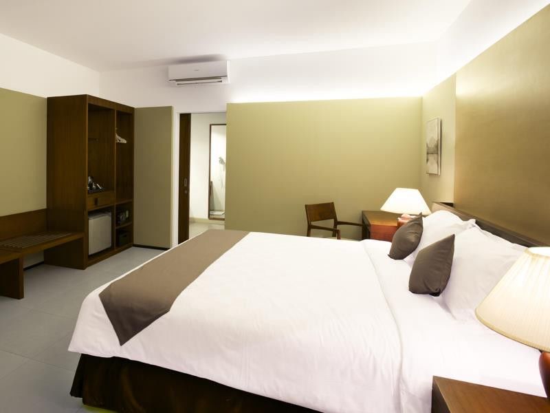 Hotel Neo+ Green Savana Sentul City Bogor Kültér fotó