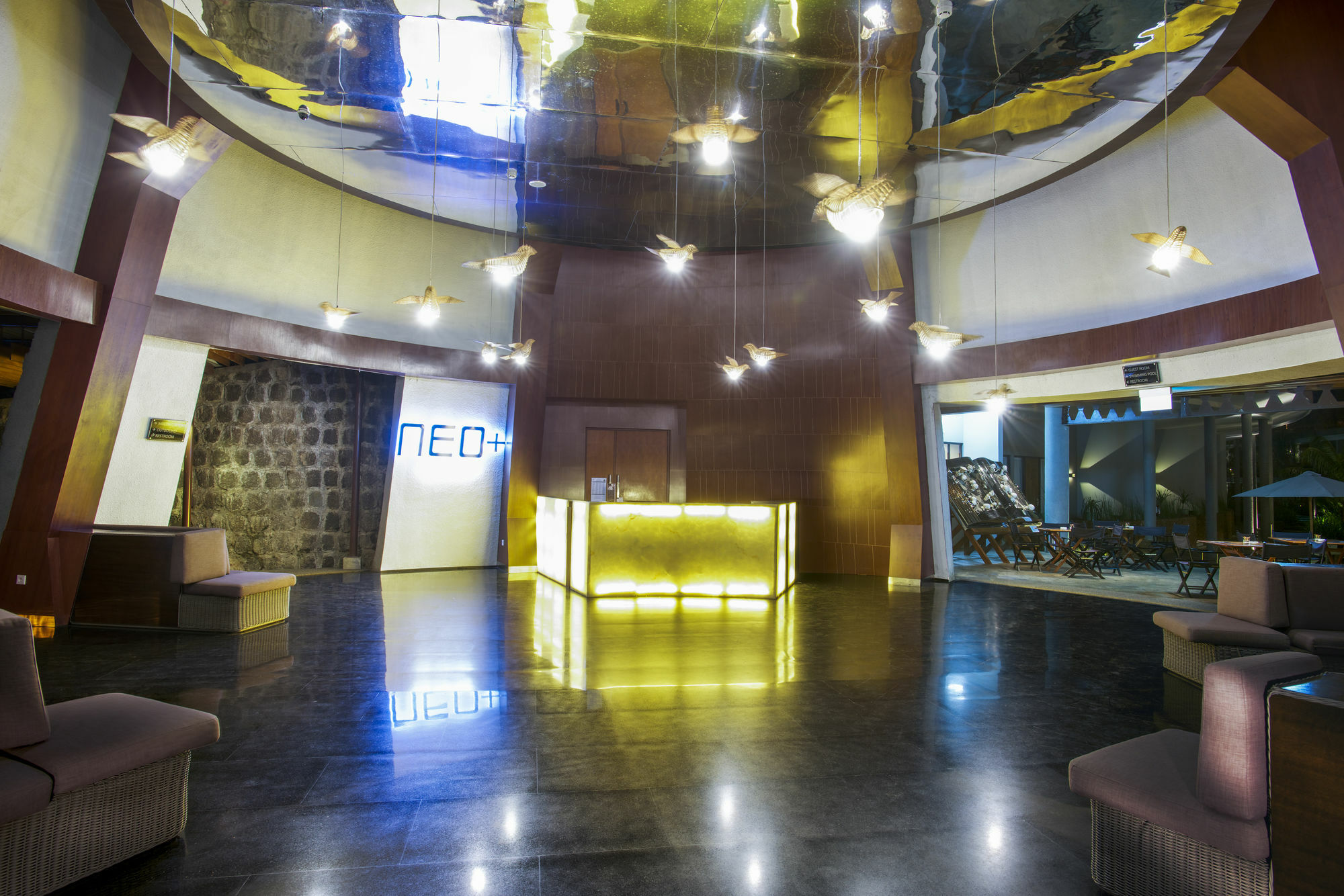 Hotel Neo+ Green Savana Sentul City Bogor Kültér fotó